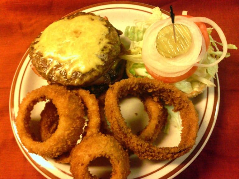 onion-rings-burger